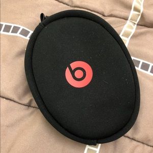 Beats Solo 2 Wireless Case